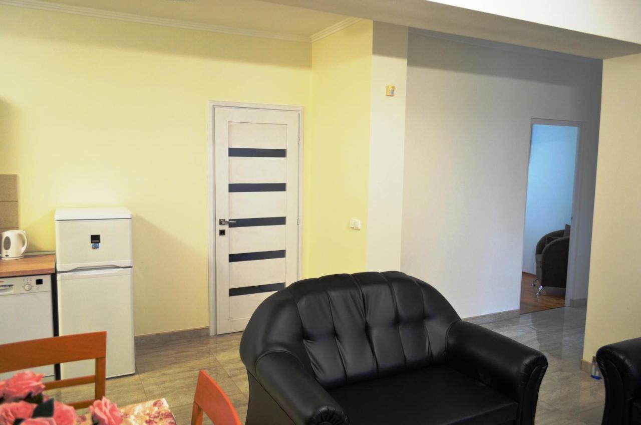 Henrietta - Violetta Apartman Hajdúszoboszló Zewnętrze zdjęcie
